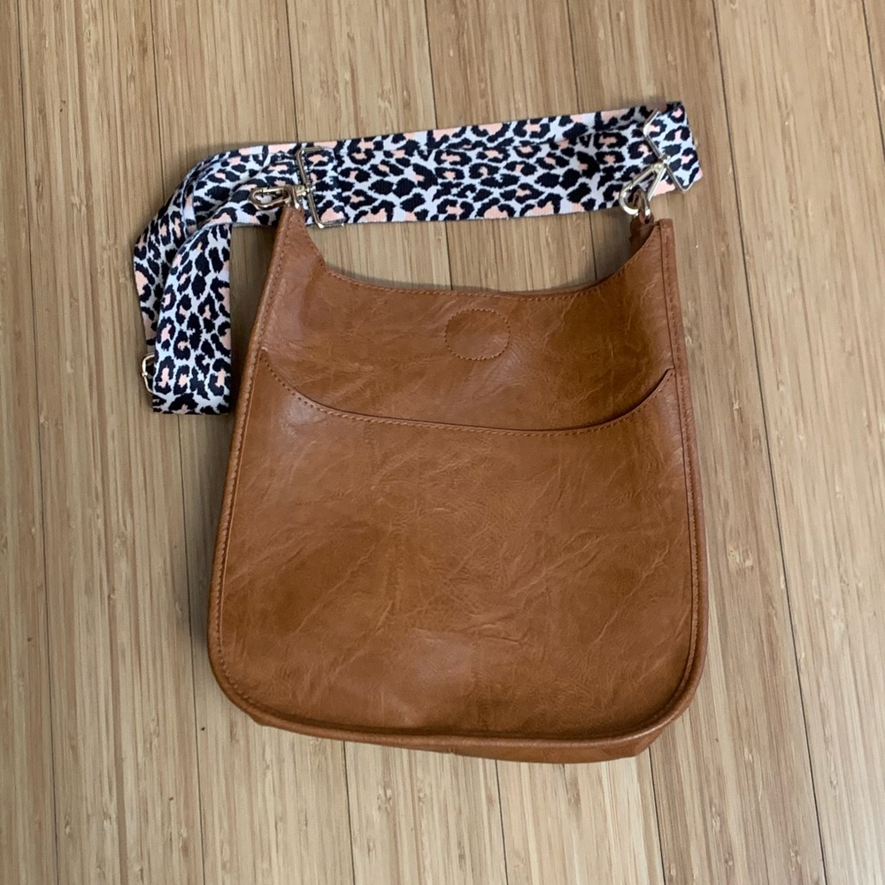 Social Threads Vegan Bag